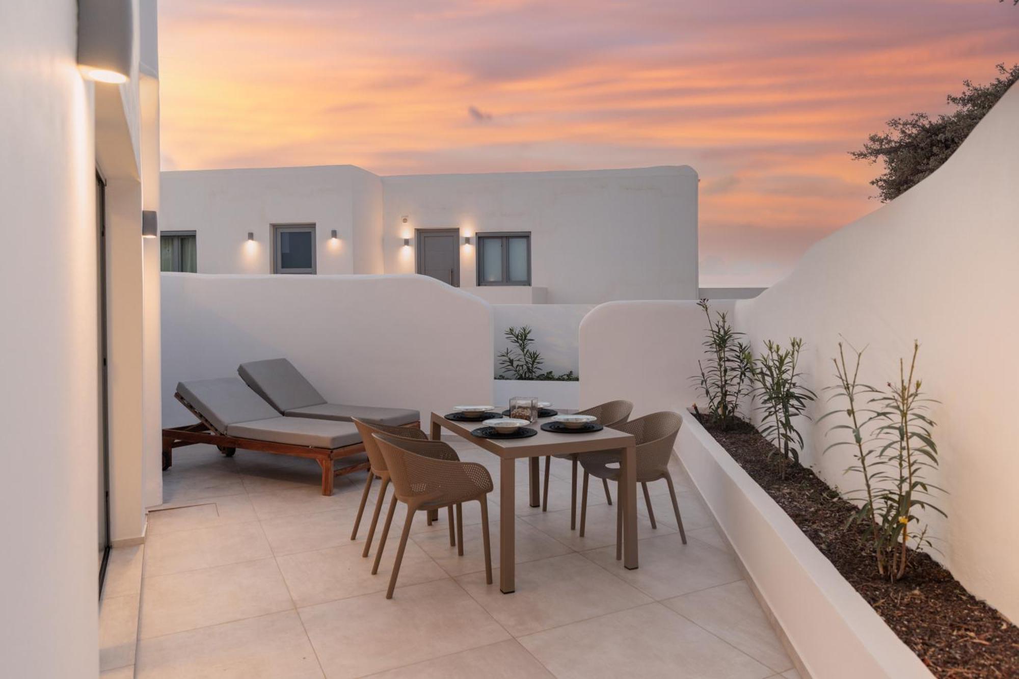 Seanfinity Beachfront Suites Μικρή Βίγλα Δωμάτιο φωτογραφία